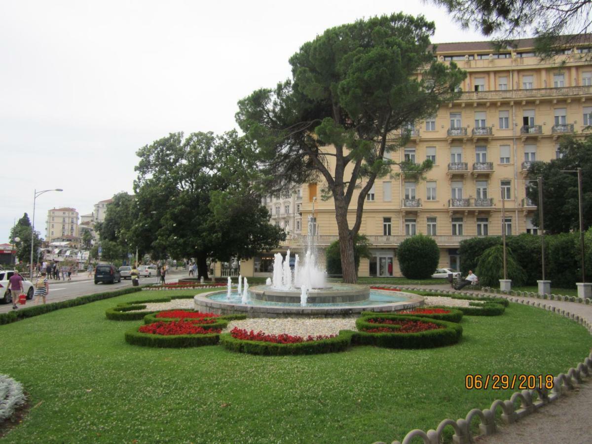 Apartman Paun Apartment Opatija Luaran gambar